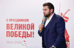 Олег Кожемяко встретился с финалистами кадровой программы «Герои Приморья»